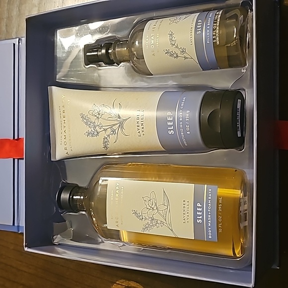 BBW Lavendar and Vanilla Sleep set - Picture 1 of 6